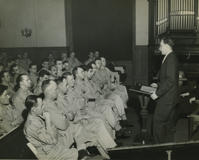 Returning soldiers receive career counseling from FES, 1945 (fegs048)
